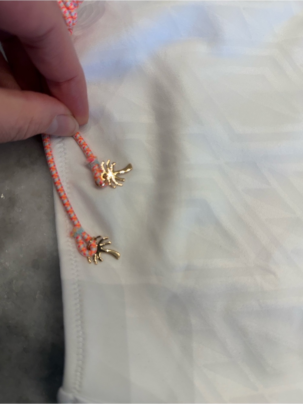 Victoria’s Secret White Bikini Bottom Pink Tie Sides Gold Charm Detail Size L - Picture 4 of 7